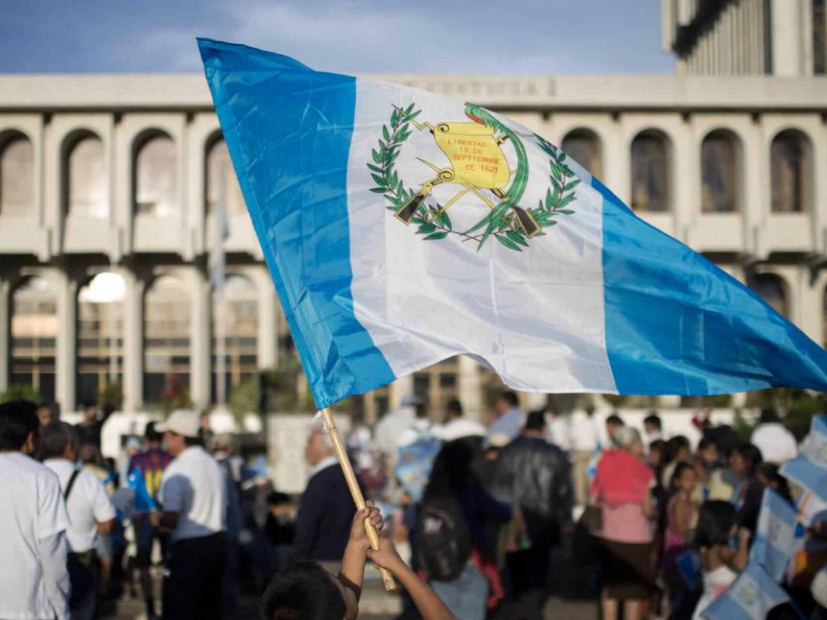 Oenegés denuncian ‘autoritarismo’ en Guatemala y piden a Biden más firmeza