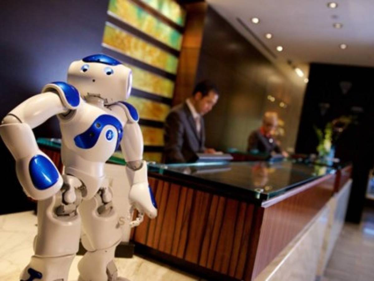 Los hoteles experimentan con robots y otras tecnologías