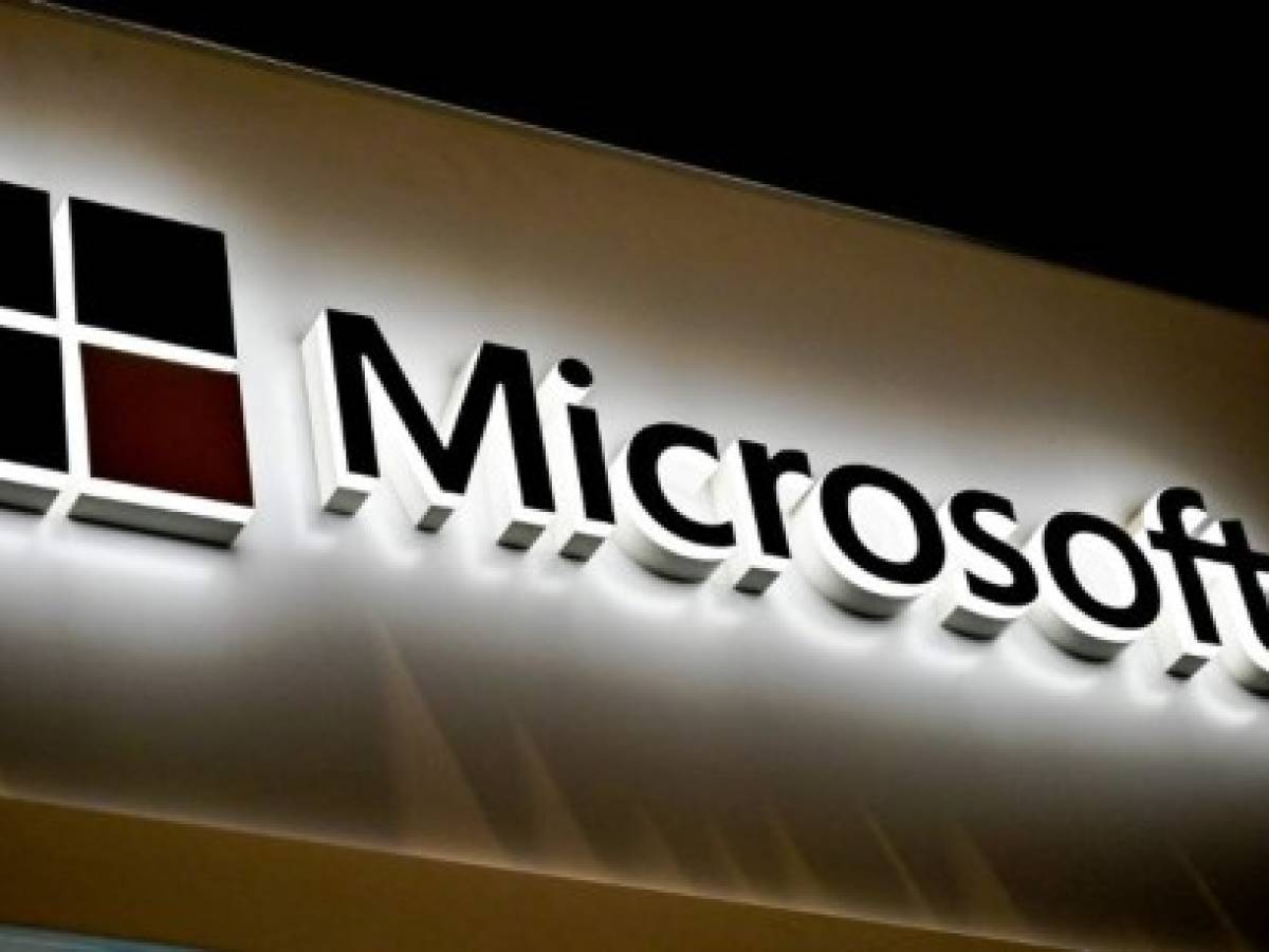Microsoft busca dar pelea a Sony