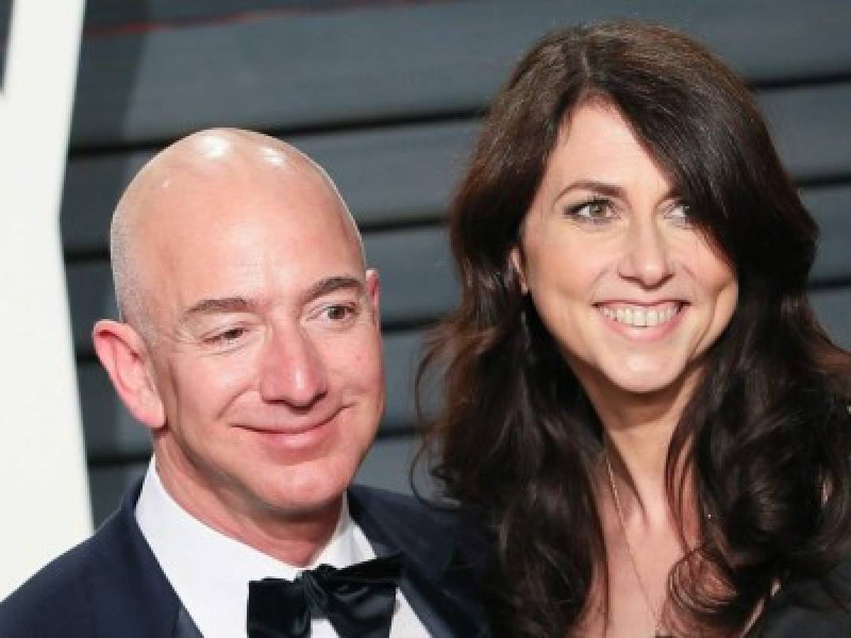 MacKenzie Bezos, la cuarta mujer más rica del mundo tras divorcio
