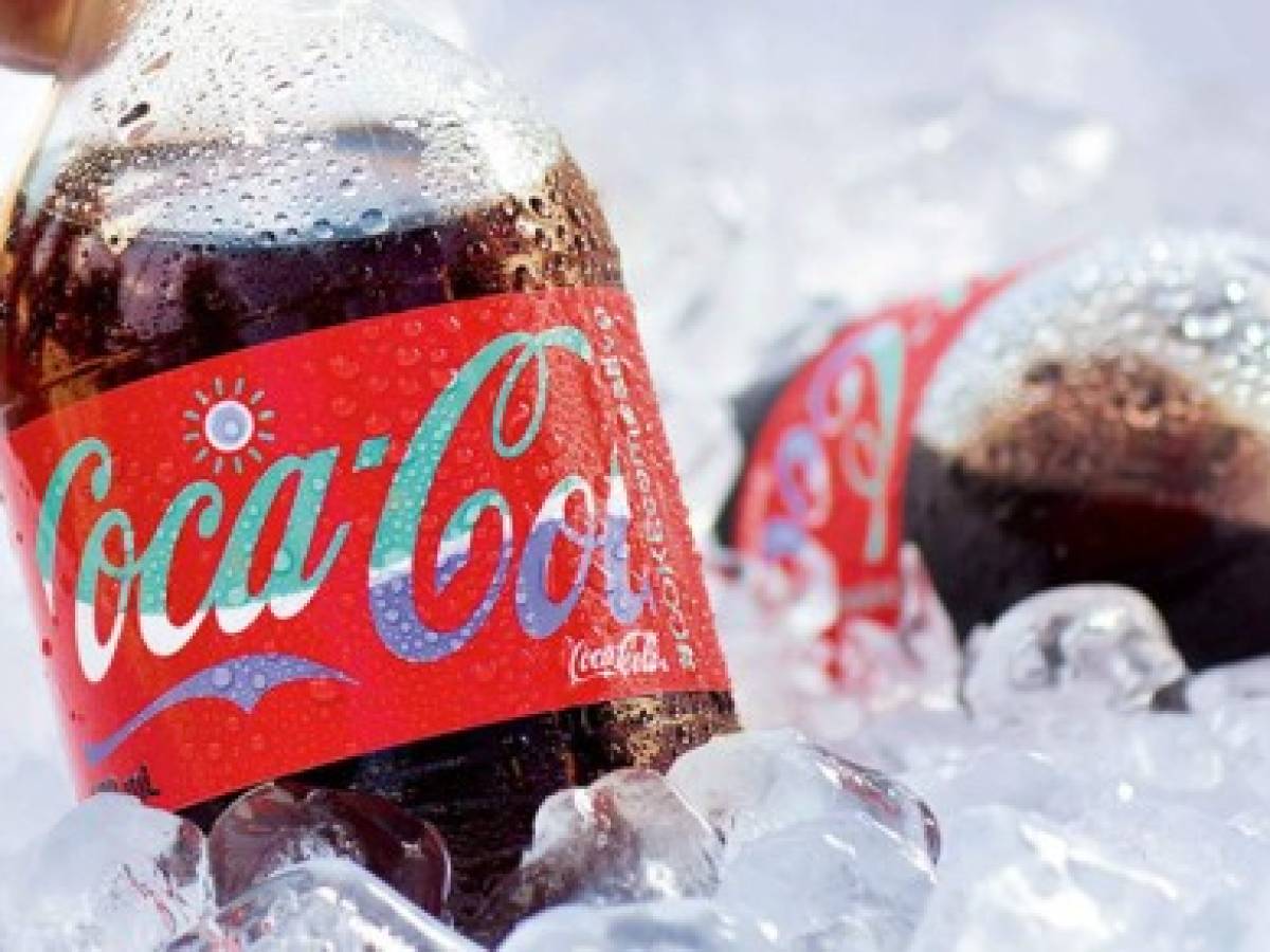 Coca-Cola suprimirá 1.200 empleos tras caída de ganancias