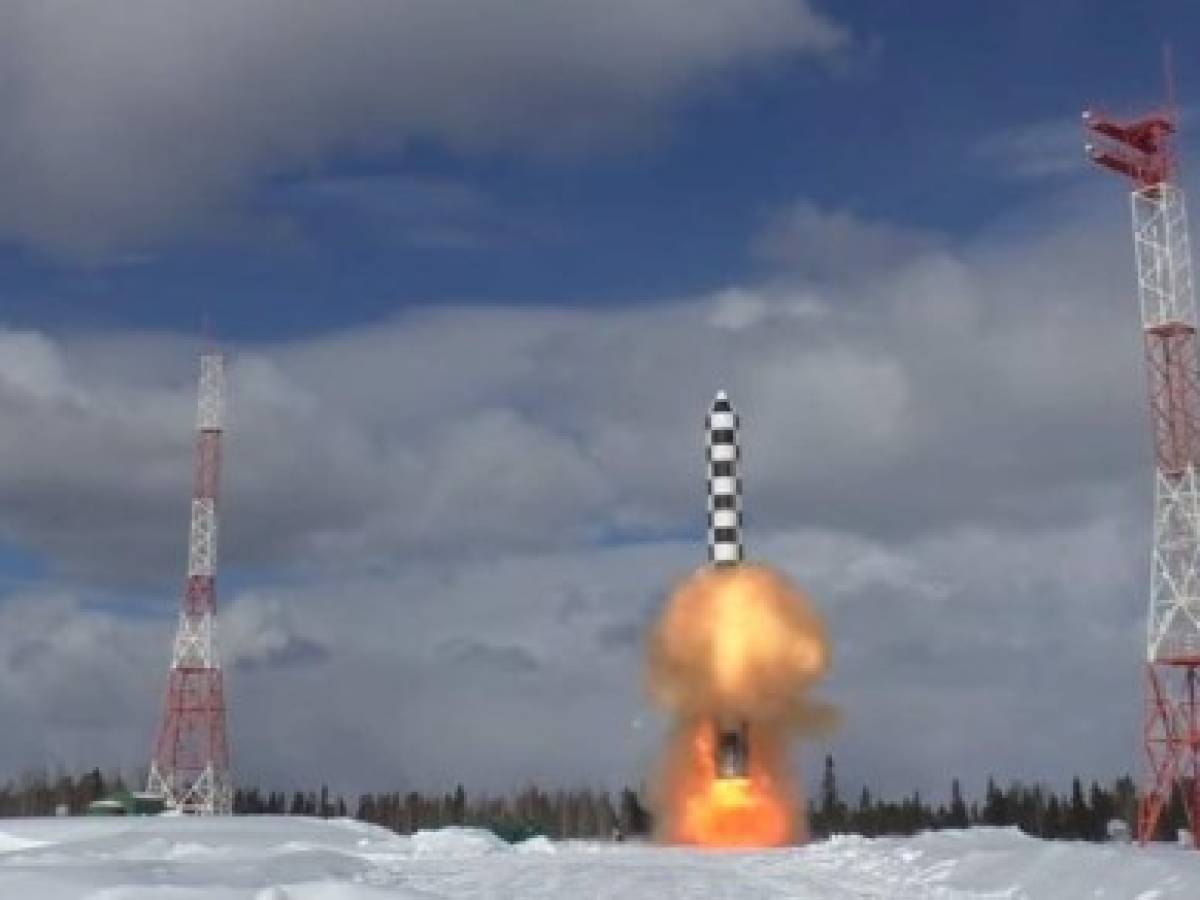 Rusia prueba nuevo misil balístico intercontinental