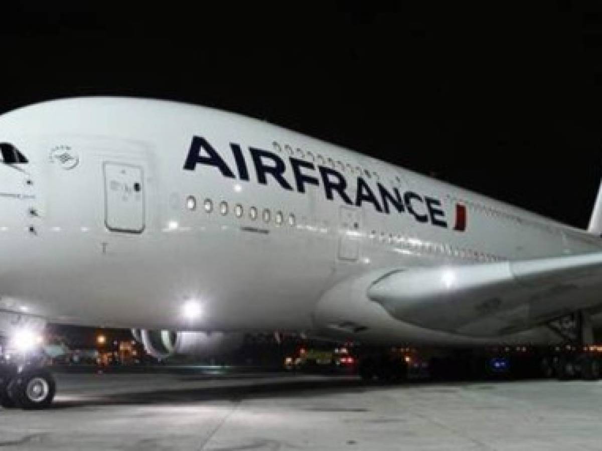 Primer vuelo comercial del A380 a Río de Janeiro