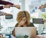 Tres consejos para combatir el estrés laboral, según las personas con alta inteligencia emocional