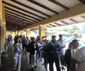 No hay cifras oficiales del número de venezolanos en Costa Rica, pero los organizadores esperan una afluencia de 10.000 votantes a lo largo de la jornada, de los 19.000 venezolanos que calculan viven en el país. (Foto: Mariví Portillo)