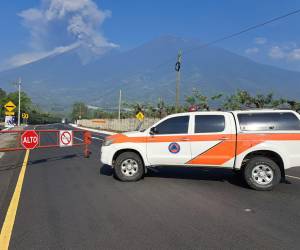 Volcán de Fuego de Guatemala inicia erupción lanzando ceniza y lava