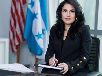 Claudia Kattán-Jordán, Vicepresidenta de Crowley Logistics Centroamérica, México y Panamá. Claudia Kattán-Jordán, Vicepresidenta de Crowley Logistics Centroamérica, México y Panamá.