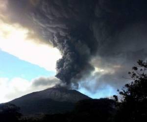 El volcán explotó con anterioridad hace dos años. (Foto: AFP).