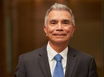Armando Arias asume presidencia de la Amchan El Salvador y promete aumentar relaciones comerciales con EEUU