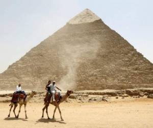 Gran Pirámide de Giza. Haciendo un aproximado, el costo actual sería de unos US$878.250.000.