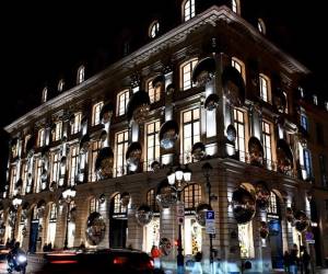 Grupo francés de lujo LVMH, que incluye a Bulgari, Louis Vuitton, Dior y Tiffany, batió récords de ventas en 2022