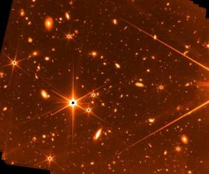 NASA ofrece un primer vistazo al origen del universo gracias al telescopio James Webb