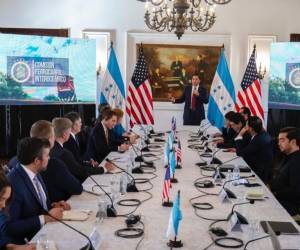 <i>En el marco de las conversaciones estratégicas, este miércoles 14 de febrero de 2024, el Gobierno hondureño recibió a una comitiva de Estados Unidos, a los que presentó el proyecto. FOTO GOBIERNO HONDURAS</i>