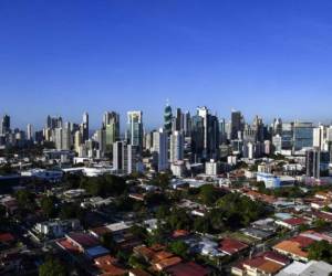 View of the financial centre of Panama City taken on April 25, 2019. - Improving the international image of Panama, hit by international financial scandals and the periodic inclusion in lists of tax havens, will be one of the challenges of the country's new president to be elected on May 5. (Photo by Luis ACOSTA / AFP)
