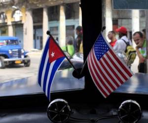 Obama y Raúl Castro han dado un paso fundamental para la normalización de las relaciones entre los dos países. En unos meses tendrán embajadas en los respectivos territorios. (Foto: americateve.com)