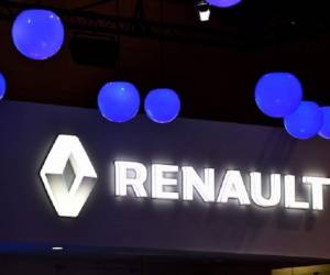 Renault confirmó registros de inspectores antifraude en varias de sus sedes en Francia, pero aseguró que no se detectó ningún programa informático para trucar sus motores, como en el caso de Volkswagen. (Foto: AFP).