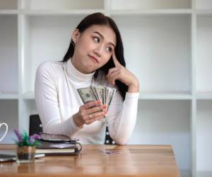 ¿Por qué las mujeres hacen menos inversiones que los hombres?
