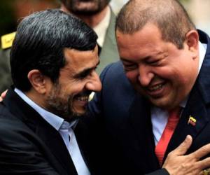 Mahmoud Ahmadinejad y Hugo Chávez, tiempos en los que pretendieron tejer una nueva alianza en contra de Occidente. (Foto: Archivo)