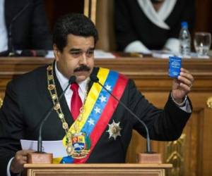 Maduro no se hace cargo de la crisis que heredó de Chávez y él profundizó. (Foto: AFP)