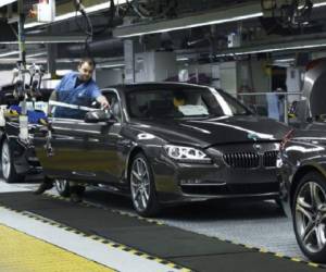 BMW completa el trío de marcas alemanas, después de Audi y Mercedes-Benz, de Daimler AG, que desde 2012 decide fabricar autos en México. (Foto: Archivo).