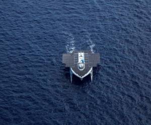 Race for Water es el barco solar más grande del mundo. El modelo propuesto necesita el apoyo del sector público y privado, con la que se pudiera abastecer de electricidad a 7.000 casas sociales en un año. (Fotos: FB Race for Water).