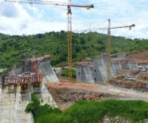 US$130 millones le costó a la empresa Genisa el proyecto Barro Blanco.3.370 personas dependen del río Tabasará y se verán afectadas con el proyecto. (Foto: Archivo).