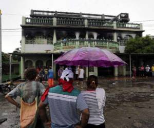 Cuatro adultos y dos niños murieron en un incendio en el barrio Carlos Marx en Managua. Según testigos y familiares de las víctimas el fuego fue provocado por grupos orteguistas.