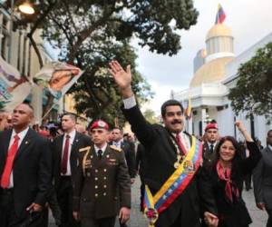 Maduro reconoció que el barril de petróleo, que aporta un 96% de las divisas a Venezuela, 'no volverá a los 100 dólares por barril'. (Foto: AFP)