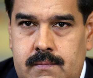 Presidente Nicolás Maduro, corre hacia adelante perseguido por la caída inexorable de su regimen. (Foto: Archivo)