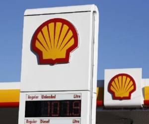 Las ganancias anuales de Shell bajaron de US$15.000 millones en 2014, a US$1.939 millones, en 2015. (Foto: AFP).