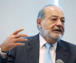 El multimillonario Carlos Slim, jefe de junta directiva de América Movil SAB y Teléfonos de Mexico SAB, habla en conferencia de prensa de 2017. Getty Images