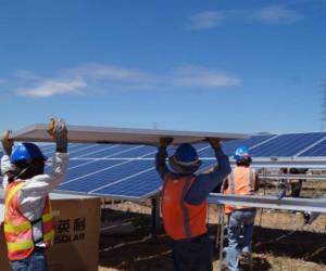 Planta solar en Choluteca. Quienes desarrollan los proyectos han hecho grandes inversiones. (Foto: laprensa.hn).
