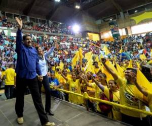 El presidente Nicolás Maduro promueve su reelección.