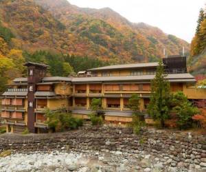 ¿Cómo es hospedarse en Nishiyama Onsen Keiunkan, el hotel más antiguo del mundo?