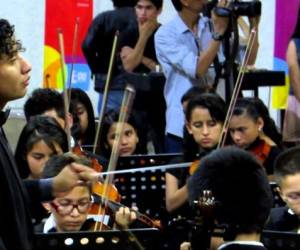 Fundación Edytra financió la creación de una academia de música, la formación y equipamiento de una orquesta sinfónica y un coro, en comunidades de San Salvador afectadas por la violencia. (Foto: Fundación Edytra).