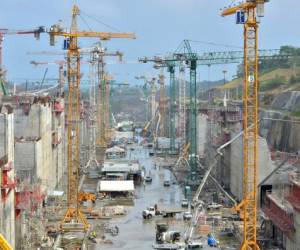 El director ejecutivo de la Autoridad del Canal de Panamá aseguró que los trabajos de la ampliación de la vía interoceánica registran 96% de avance. Foto tomada de critica.com.pa