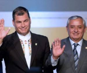Rafael Correa y Otto Pérez Molina, socios en desgracia. (Foto: Archivo)