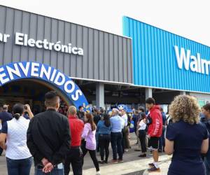 <i>Walmart firmó un acuerdo con INCAE para crear nuevas investigaciones sobre las remesas de las familias centroamericanas. FOTO E&N</i> <i>Walmart firmó un acuerdo con INCAE para crear nuevas investigaciones sobre las remesas de las familias centroamericanas. FOTO E&N</i>