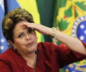 Un nuevo pedido para destituir a Rousseff fue introducido el lunes por el colegio de abogados de Brasil, en medio de un tumulto entre partidarios y adversarios del gobierno. (Foto: Archivo)