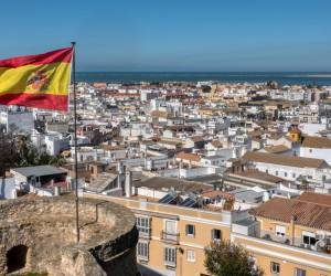 Estudio: Población de centroamericanos en España se duplicó en la década pasada