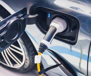Las ventas de vehículos eléctricos pierden potencia en primer trimestre de 2024