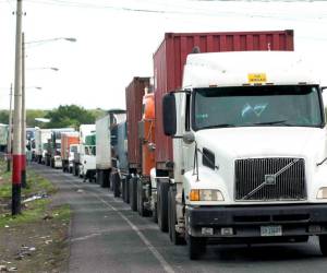 Se agudiza situación en fronteras de Guatemala por bloqueo de transportistas
