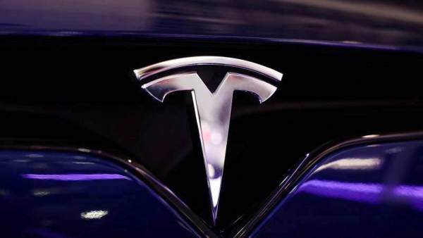 Musk estaría ‘encantado’ de licenciar el sistema de piloto automático de Tesla