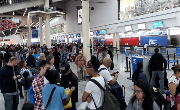 Desvían vuelos de Aeropuerto Ramón Villeda Morales de Honduras por poca visibilidad