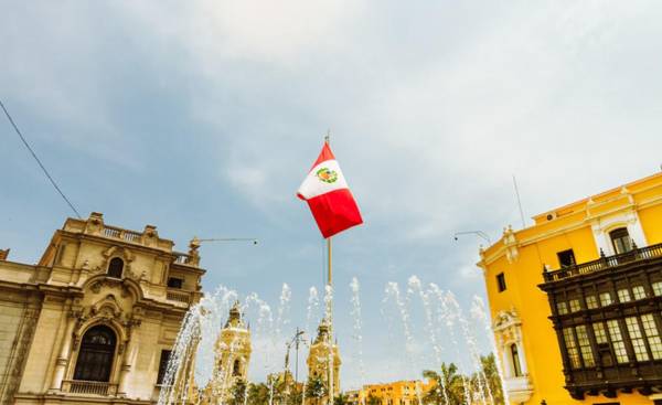 Perú sigue en recesión tras volver a contraerse su economía en septiembre