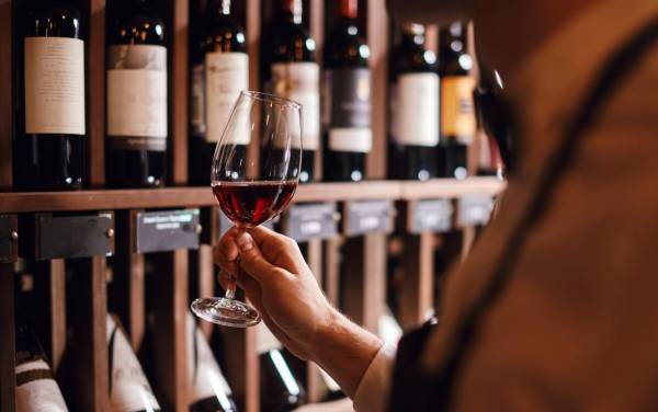 La producción mundial de vino cayó a un mínimo en más de 60 años