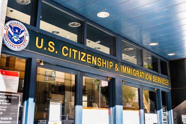 ¿Están cerradas las solicitudes de centros de procesamiento a migrantes de CA?