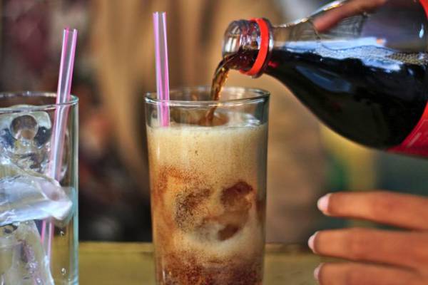 OMS: El aspartamo utilizado en bebidas y golosinas podría ser cancerígeno