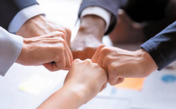 <i>Todas las empresas generan mayor confianza en los millennials sin embargo, hay dos que logran un desempeño excepcional entre esa generación, logrando un 78,3 %: Diunsa y Ficohsa. FOTO ISTOCK</i> <i>Todas las empresas generan mayor confianza en los millennials sin embargo, hay dos que logran un desempeño excepcional entre esa generación, logrando un 78,3 %: Diunsa y Ficohsa. FOTO ISTOCK</i>