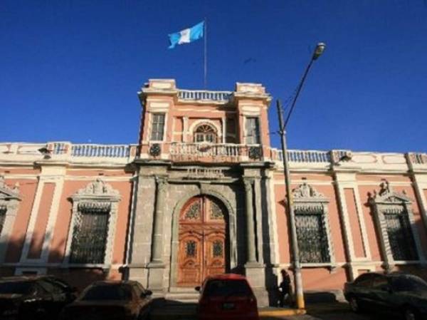 Fachada del edificio del Tribunal Supremo Electoral de Guatemala. (Foto: Archivo)